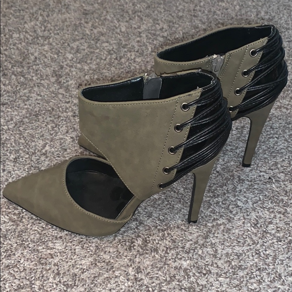 Qupid stilettos